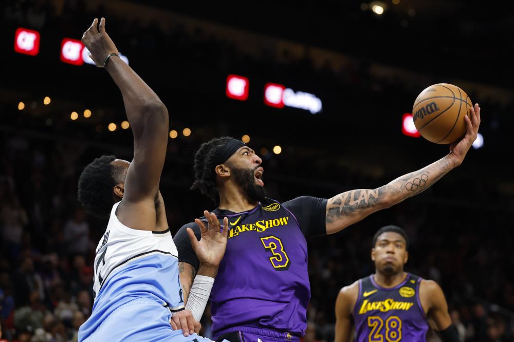 西蒙尼一直 西蒙尼一直